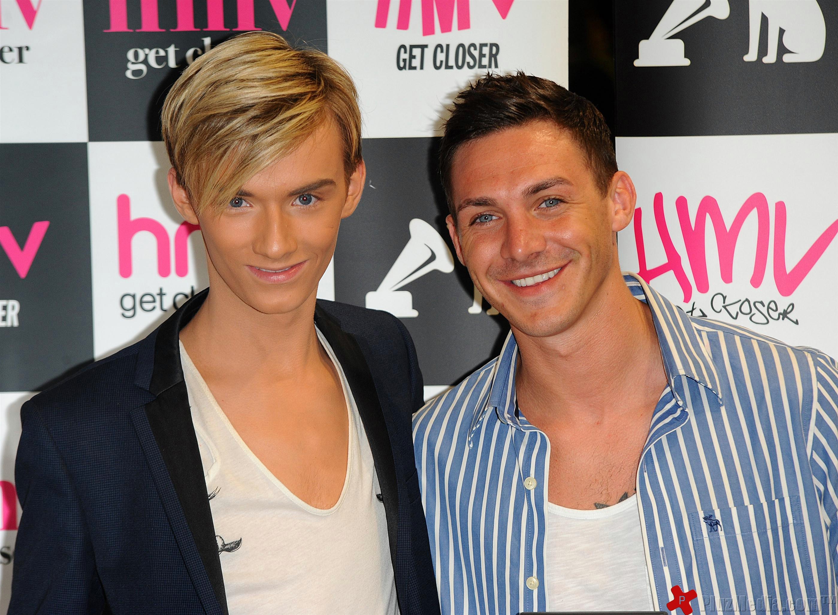 'TOWIE' cast signing copies of the new DVD 'The Only Way is Essex' | Picture 89575